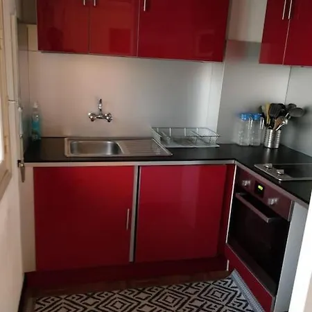 Studio Center - 1er, With Terrace And 50m From The Seaside